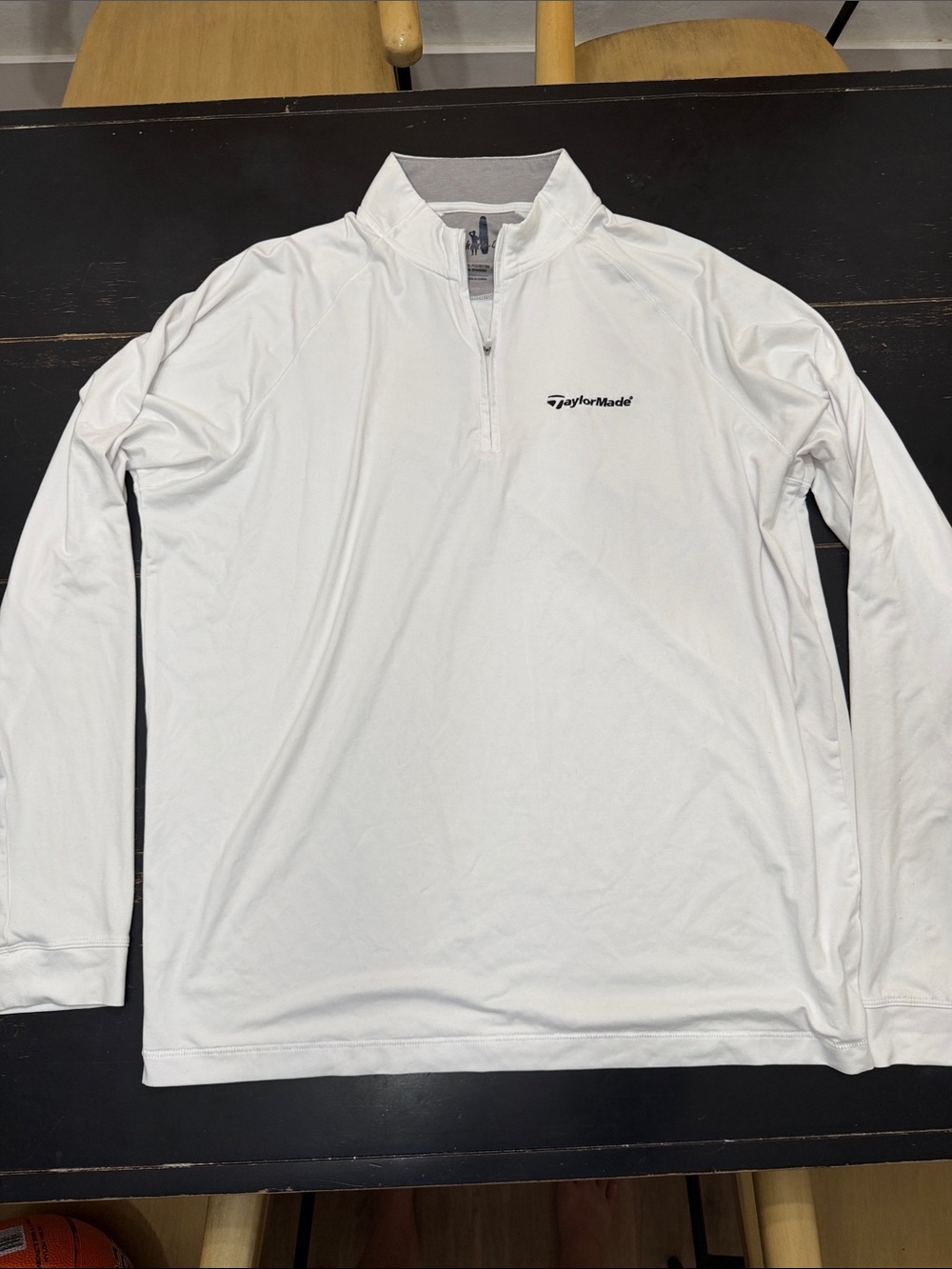 Johnnie-O Freeborne 1/4-Zip Pullover with TaylorMade Logo. Size Large in White.